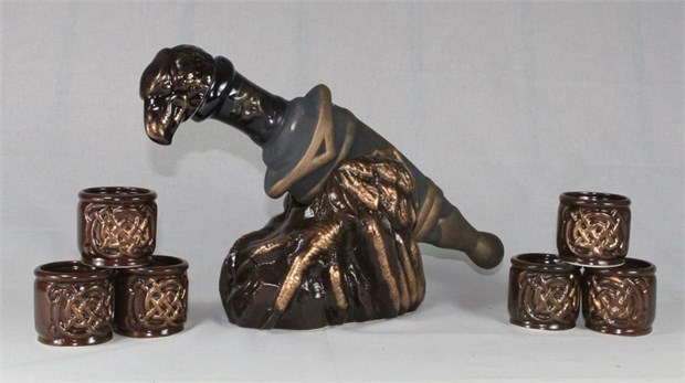 арт.15-1572 Водочно-коньячный набор "Курочка" (штоф + 6стопок) 15-1572